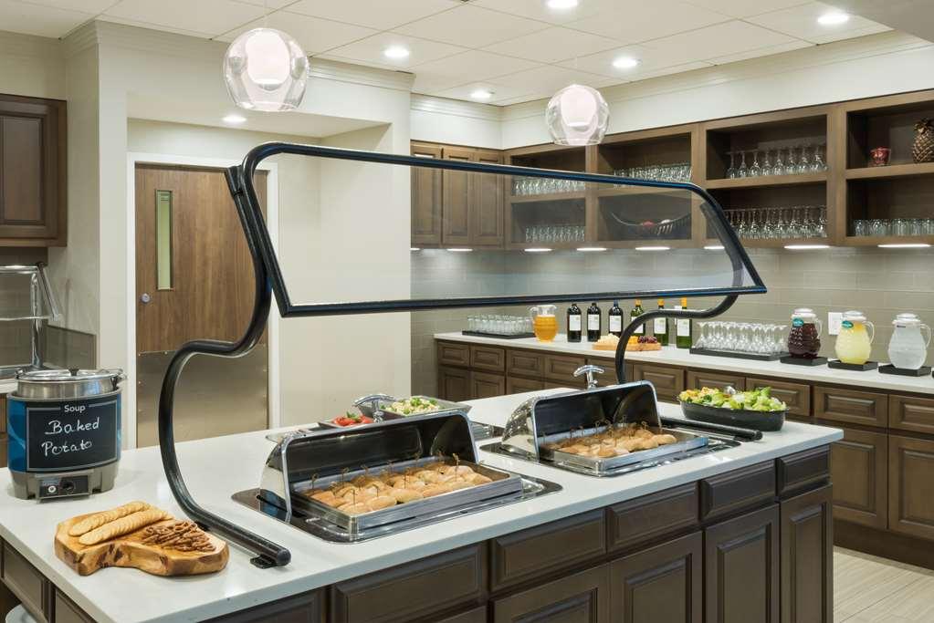 Homewood Suites Odessa Restaurant foto